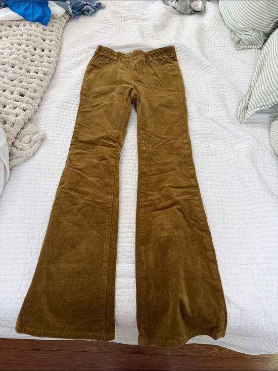Pilcro Denim - Pilcro High-Rise Corduroy Flare Jeans in Olive